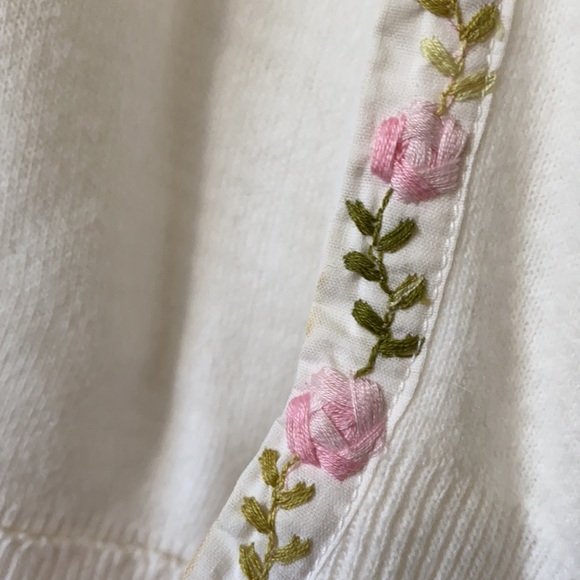 Vintage Floral Embroidered Cardigan - Picture 5 of 5